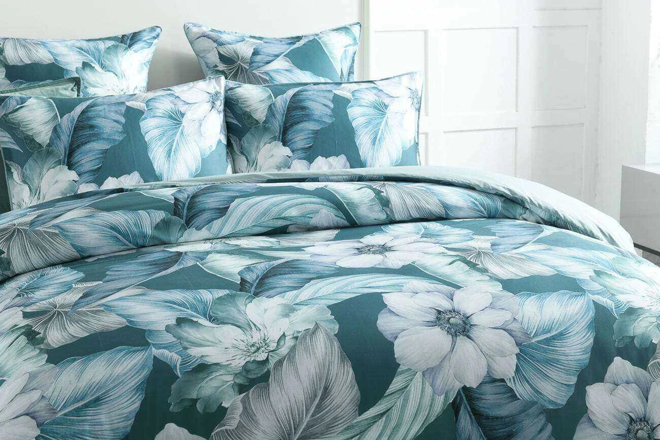 Tropic Quilt Cover Set 4 Tropic Quilt Cover Set - Image 2