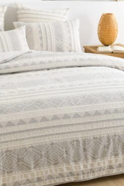 Tristan Quilt Cover Set -MANCHESTER COLLECTION Sales 31603 3