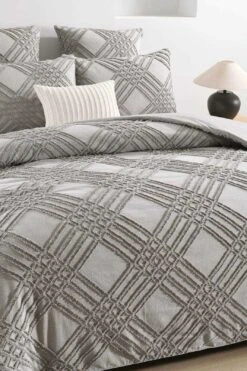 Kendrix Quilt Cover Set -MANCHESTER COLLECTION Sales 32887 2